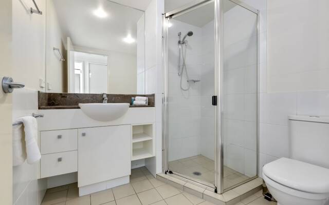 Broadbeach on the Park - We Accommodate