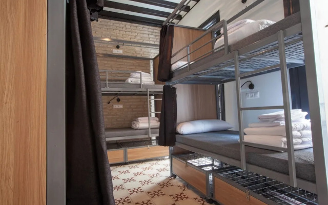 Hostel Ibarra by Bossh! Hotels