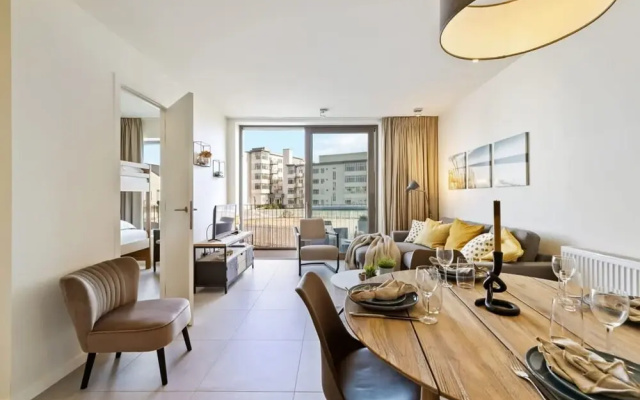 Apartment With Natural Swimming Pool