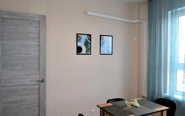 ЭмиЛи на улице Ленинградская 28