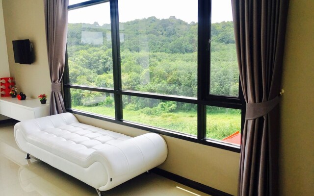 Nai Harn Condominium