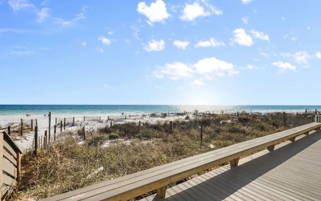 Eastern Shores - 101 1 Bedroom Condo by RedAwning