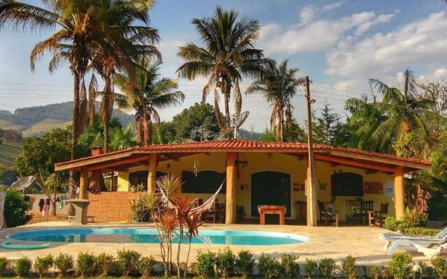 Hostel Cantinho Família Aventura