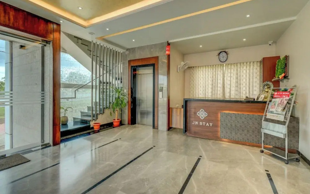 Hotel J N stay