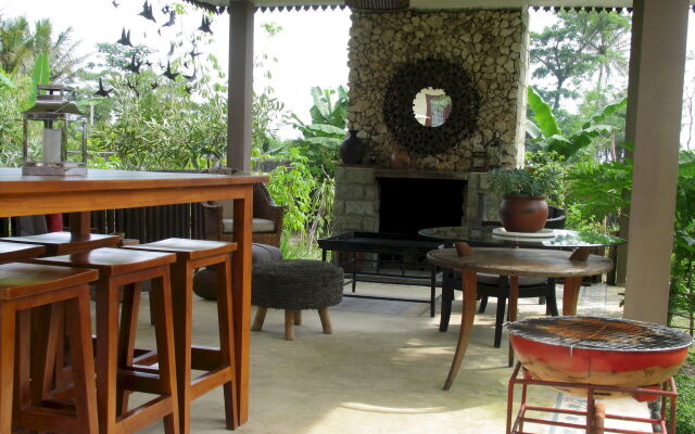 Villa Makcik Yogyakarta