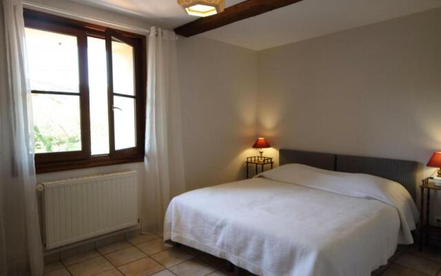 Gîte Saint-Haon-le-Vieux, 4 pièces, 6 personnes - FR-1-496-156