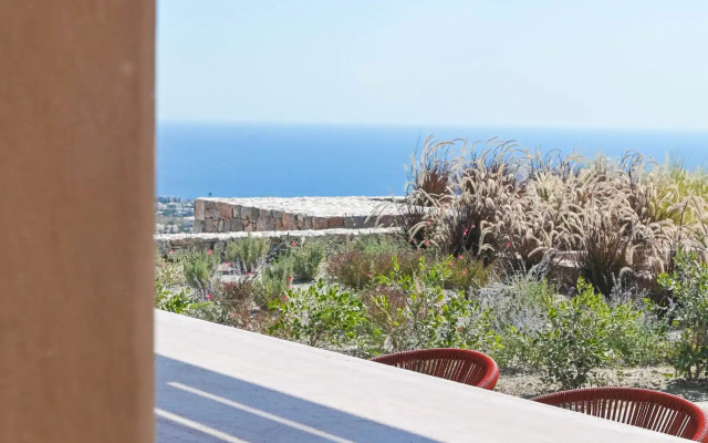 Felicity Cave Suites - Santorini