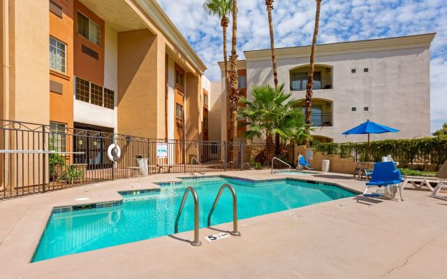 Spark by Hilton Glendale Phoenix North