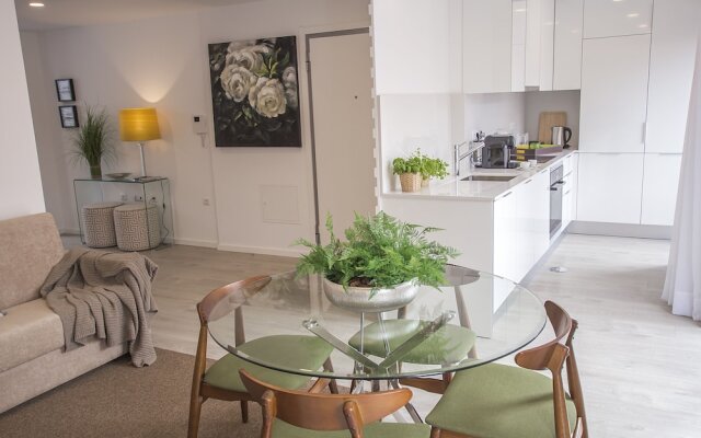 Tear Center Apartments