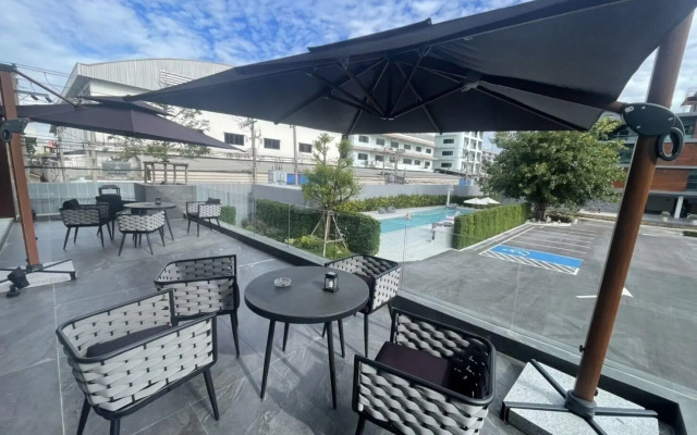 Orion Hotel & Residence