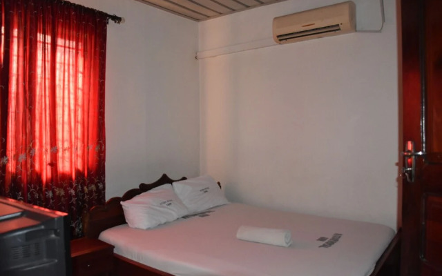 Kituri Royal Inn