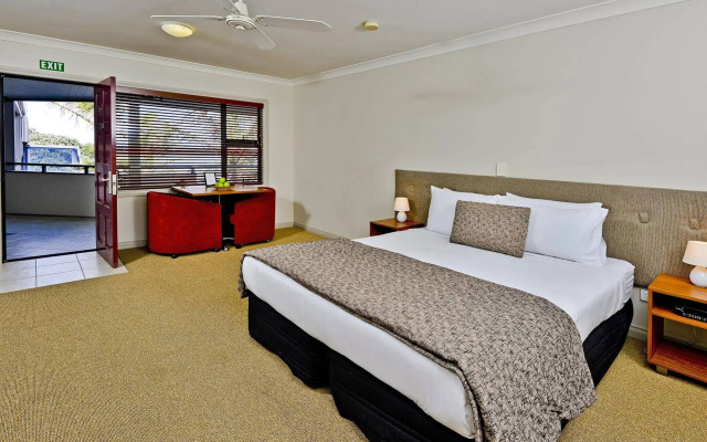 Whangaparaoa Lodge Motel
