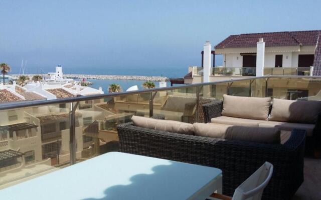 2218-Duplex first line beach with sea view