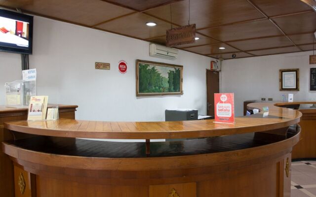 Puri Jaya Hotel