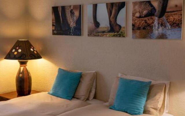 Impisi Lodge Safari and Golf Guesthouse