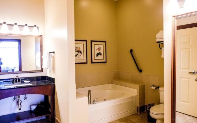 Best Western Plus Dutch Haus Inn and Suites