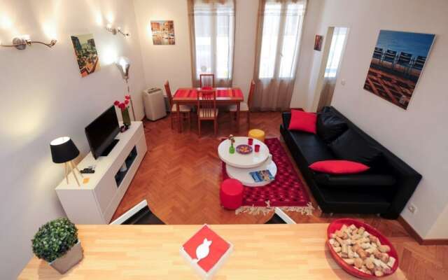 Savoy Palace - Five Stars Holiday House