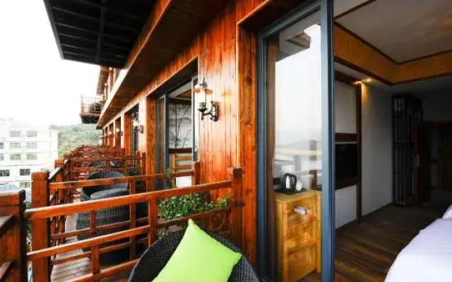 Hillside Mercure Zixing