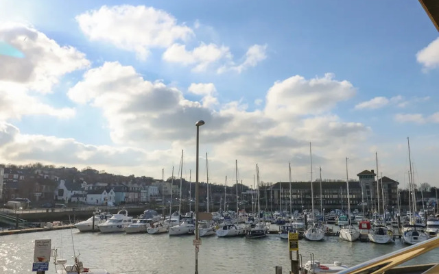Harbourside Haven Apartment 1