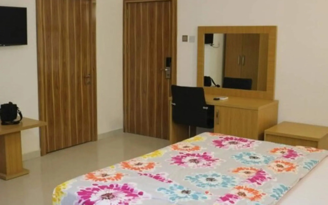 Roses Regency Hotel and Suites