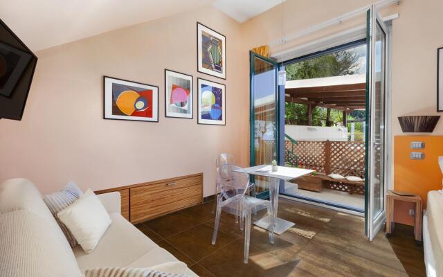 Luxury villa with marvellous terrace overlooking the sea-VILLA LILIANA