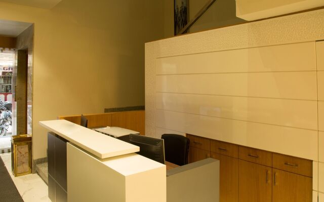 Hotel Reva Regency