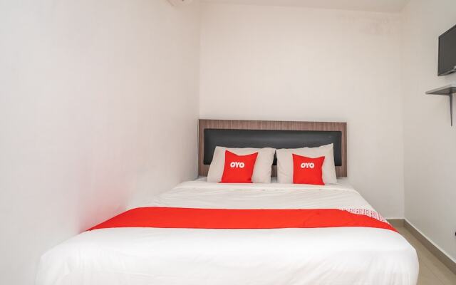 VRM Hotel by OYO Rooms