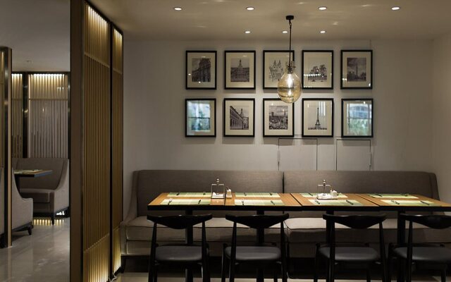 LA VIE Hotel