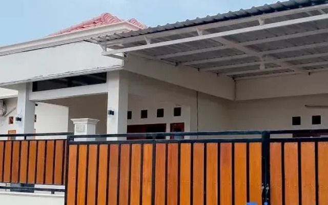 Guest House Griya Mundu Baru Kerten