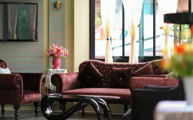 ToffyHome Hotel