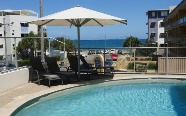 Merrima Court Holidays