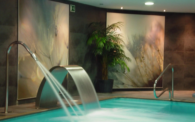 AZZ Asturias Langrehotel & Spa