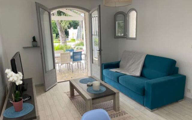 Adorable petite maison à 400m de la mer