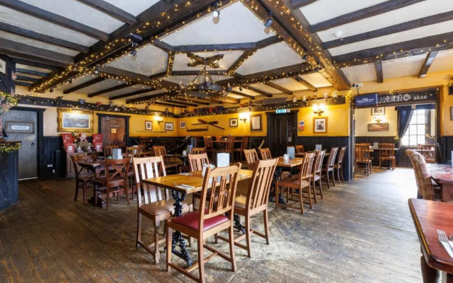 Village Inn
