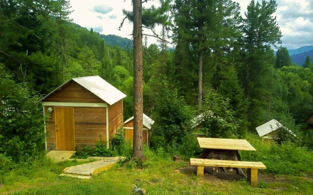 Turbaza Kedroviy bereg