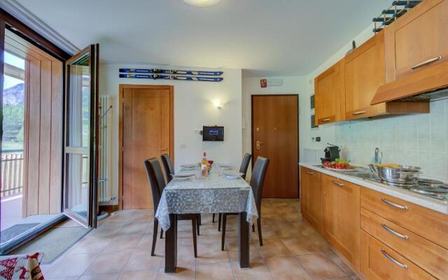 La Marmotta Campo Smith on the Ski Slopes