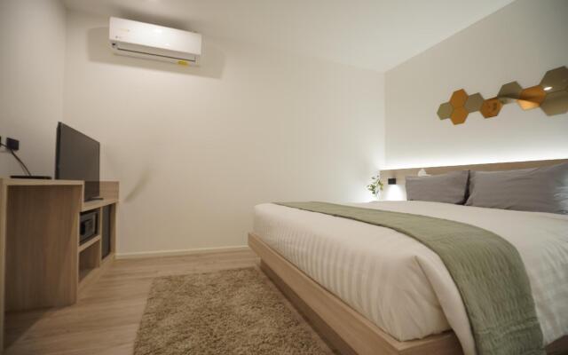E11 Hotel - BTS Punnawithi