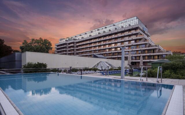 Отель Ensana Thermal Margaret Island