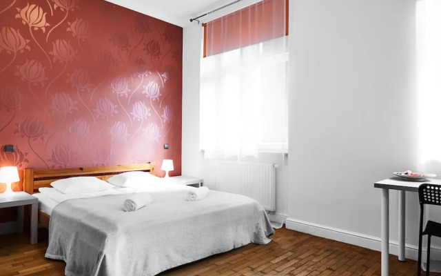 Collosal 6 bedroom- Slowackiego avenue