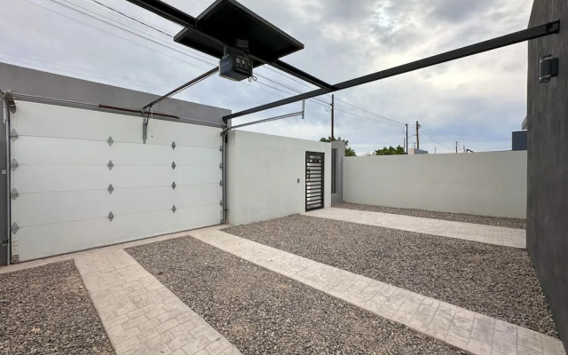 Serene Retreat With Exclusive Pool Haven