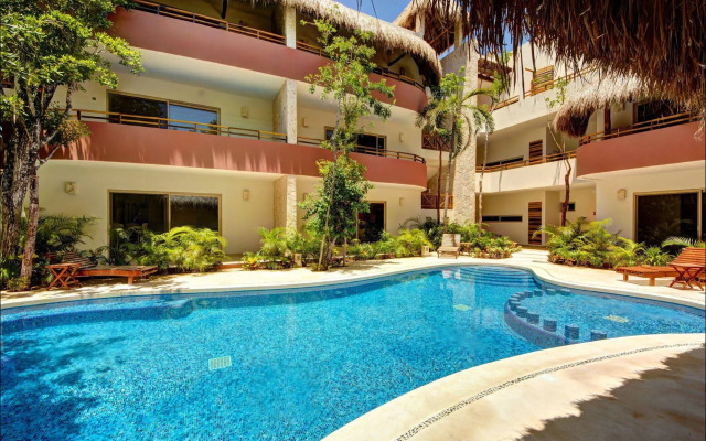 Nautica Village