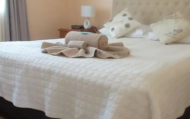 Rubyvale Motel & Holiday Units - An Adults Only Getaway