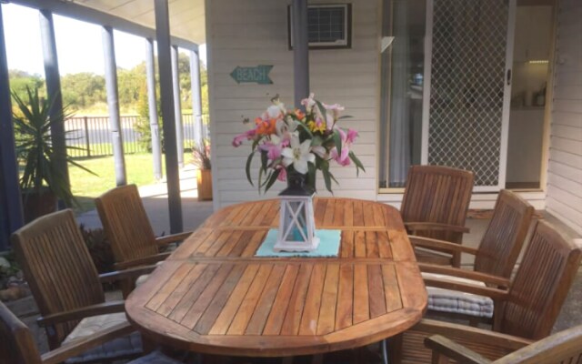 Beachside Cottage at Blacksmiths