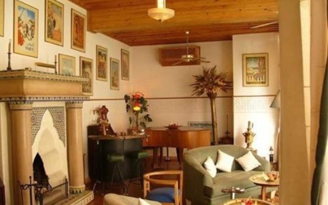 Riad Moucharabieh