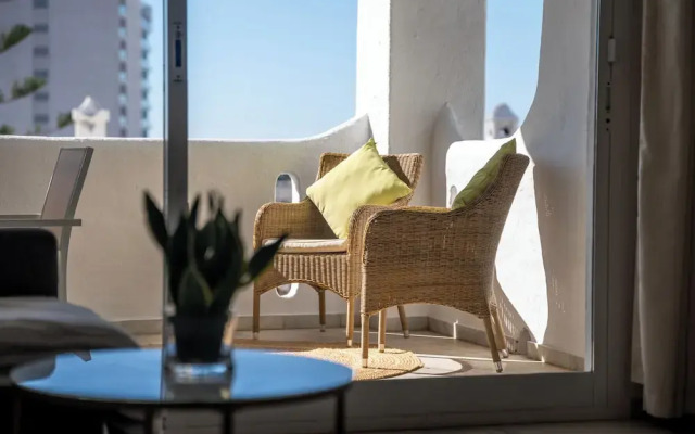 Charming Apartment With sea Views in Benalmadena