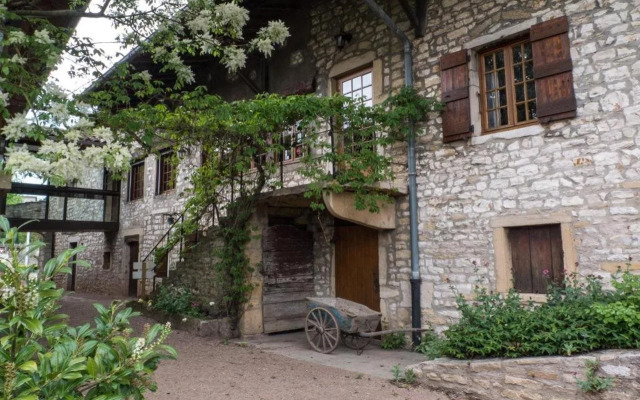 Logis Hôtel Restaurant La Vieille Ferme