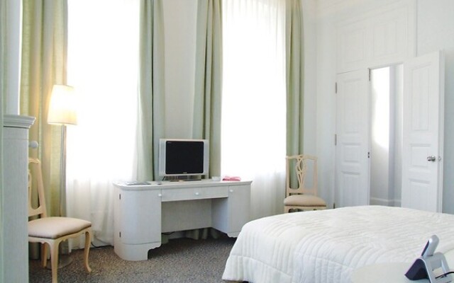 Kar-s Hotel