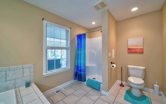 Sunset View 3 BDR Close to Downtown!