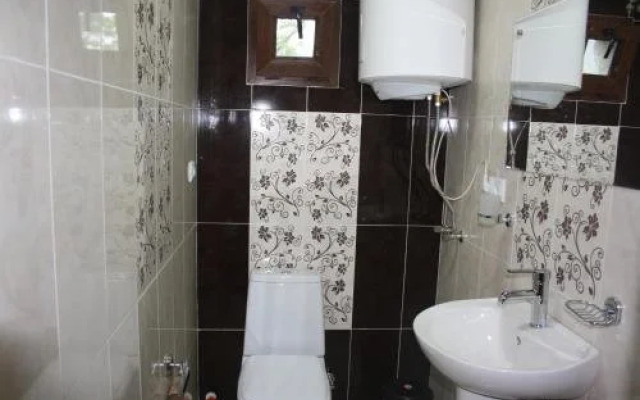 Laghami Guest house