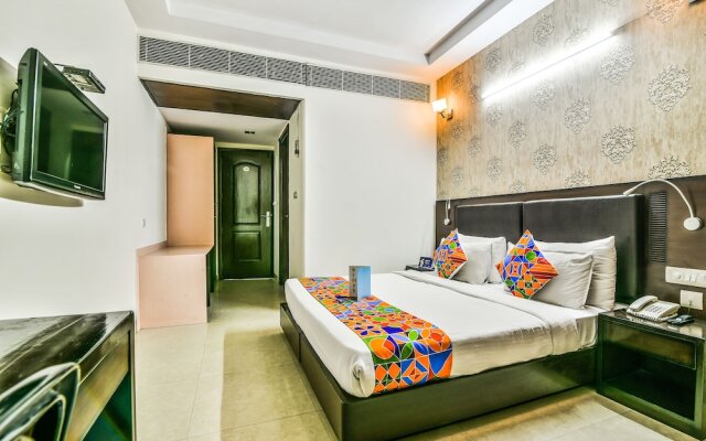 FabHotel Alpine Tree